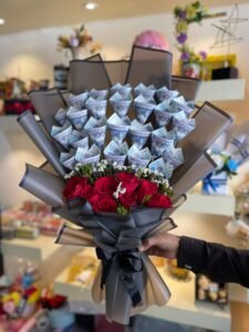money bouquet with flowers