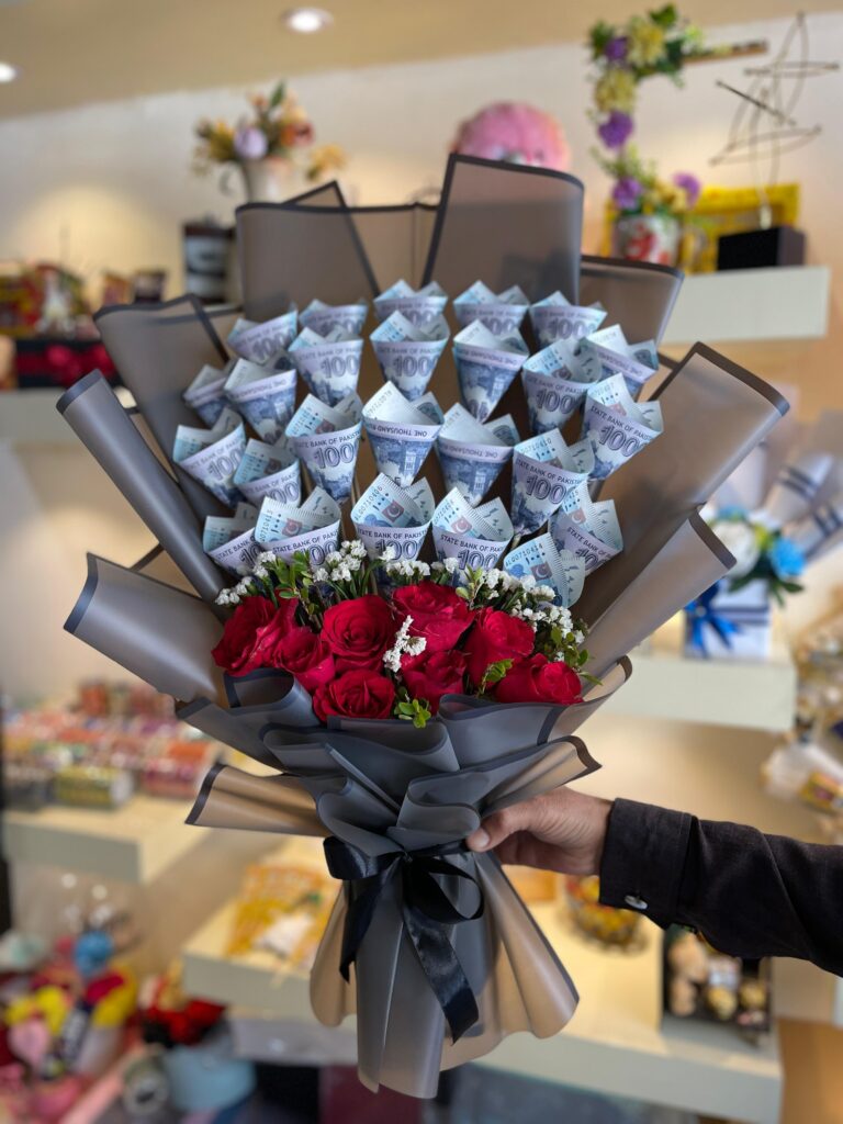 money bouquet with flowers
