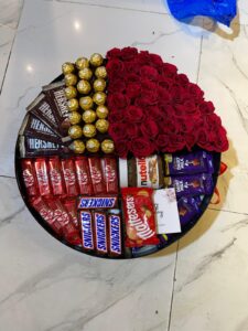 Premium Round Box – Ultimate Gift Basket